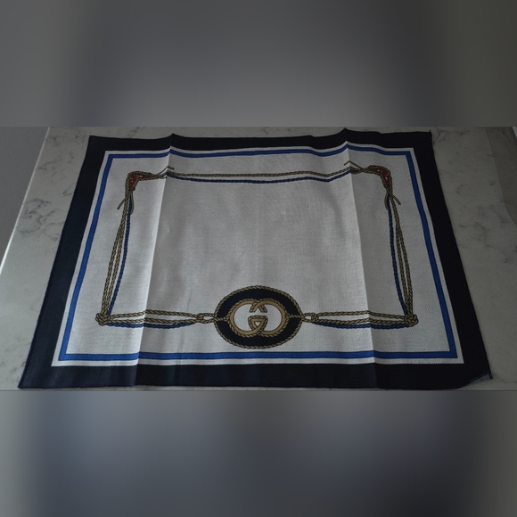Vintage Gucci Linen Placemat and Napkin Set for 6 - Picture 4 of 10